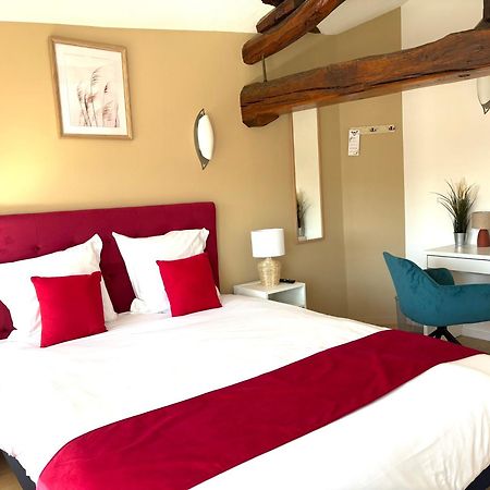 Jas Hotel Comme Chez Soi מראה חיצוני תמונה