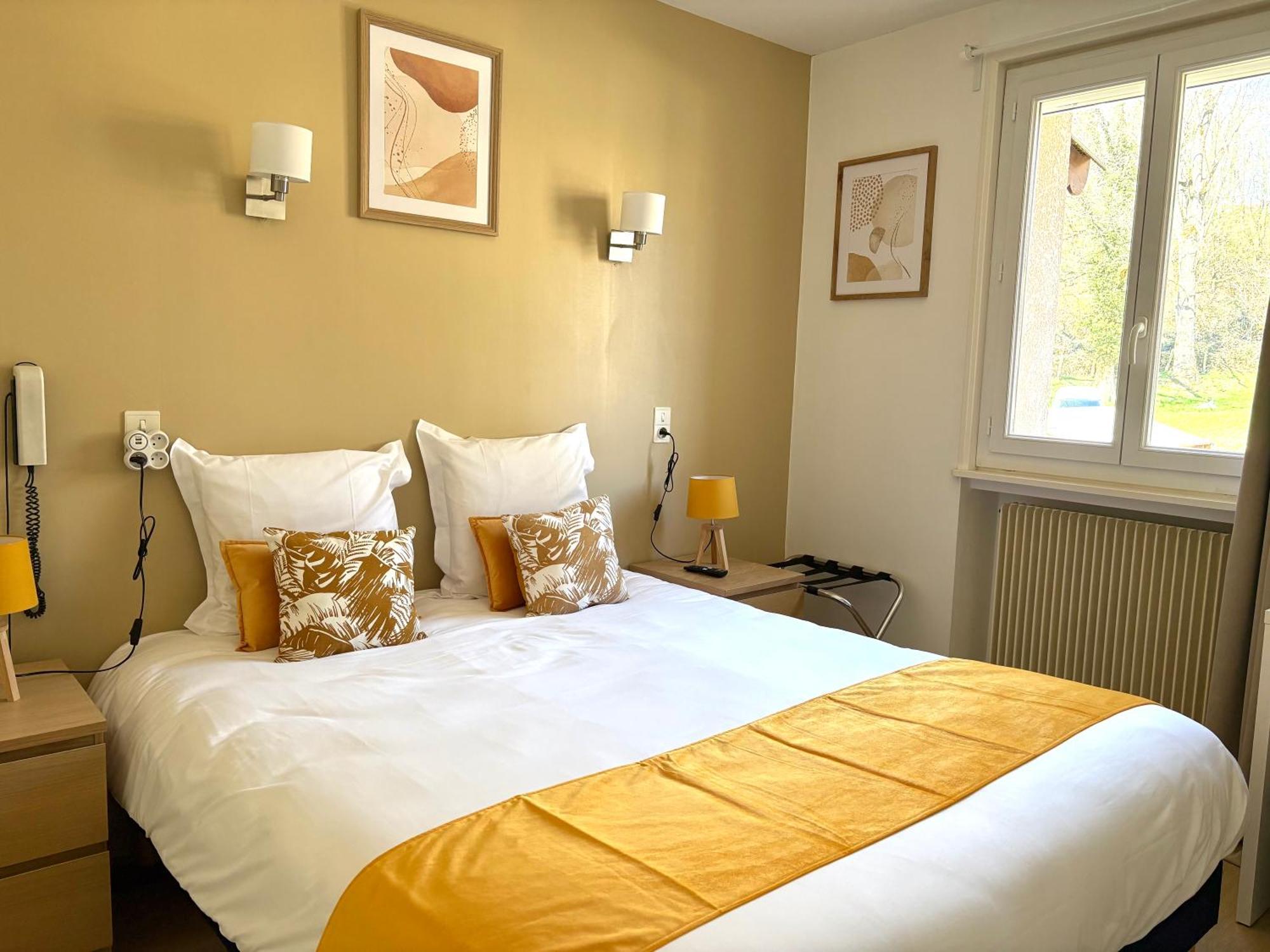 Jas Hotel Comme Chez Soi מראה חיצוני תמונה